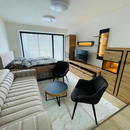 Apartman Sadova Zlín Екстериор снимка